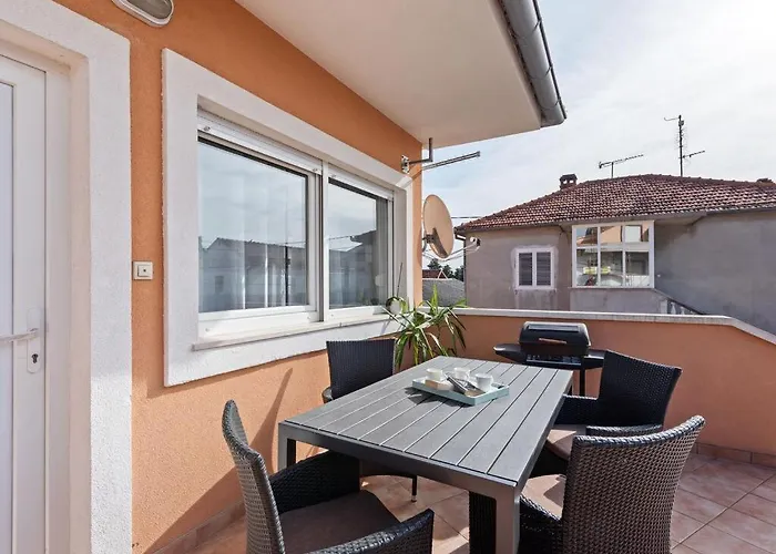 아파트 Nikoleto *