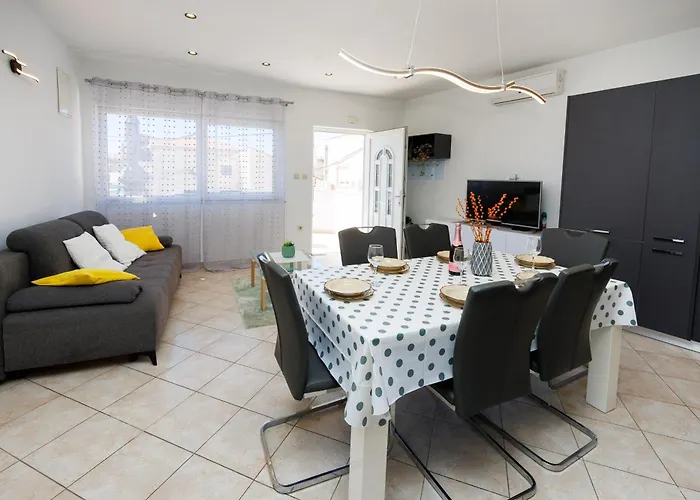 아파트 Nikoleto 자다르