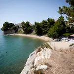 Nikoleto *